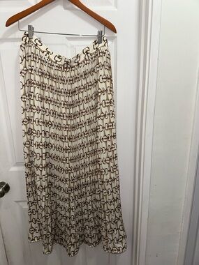 Banana Republic Cream Pleated Maxi Skirt with Brown Chain Print